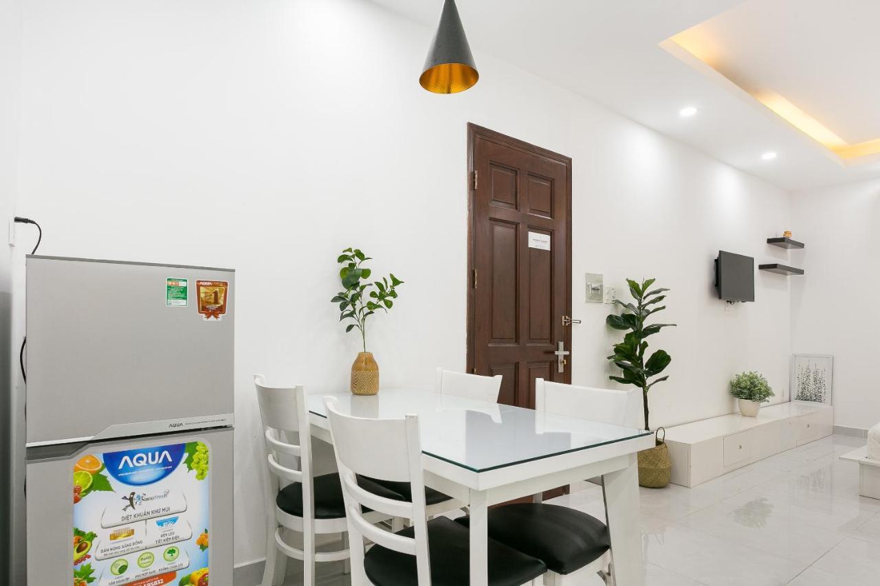 Oyo 122 Vela Apartment Thành Pho Ho Chí Minh Esterno foto